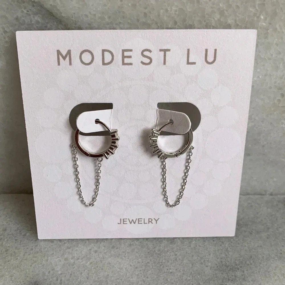 Diamond Paved Chain Huggie Hoop Earrings